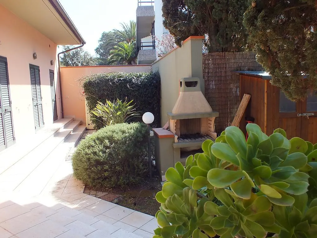 Villa Etrusca Marina di Campo 0*,